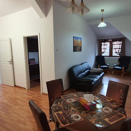 Diane'S Apartament Сибиу Экстерьер фото