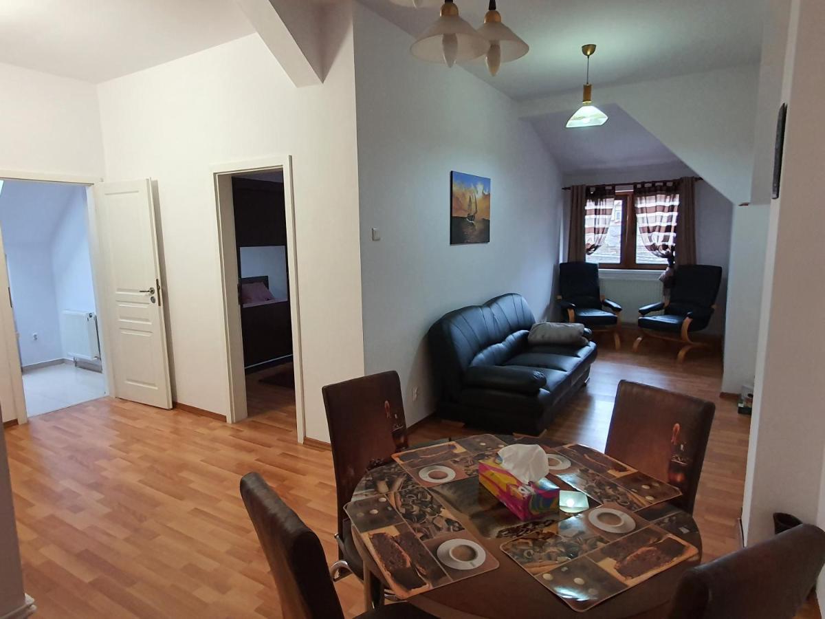 Diane'S Apartament Сибиу Экстерьер фото