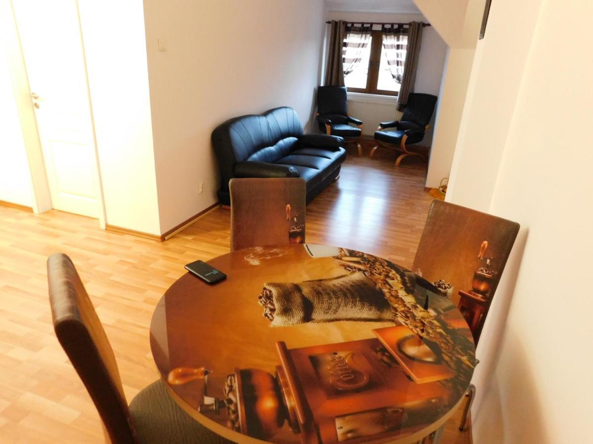 Diane'S Apartament Сибиу Экстерьер фото