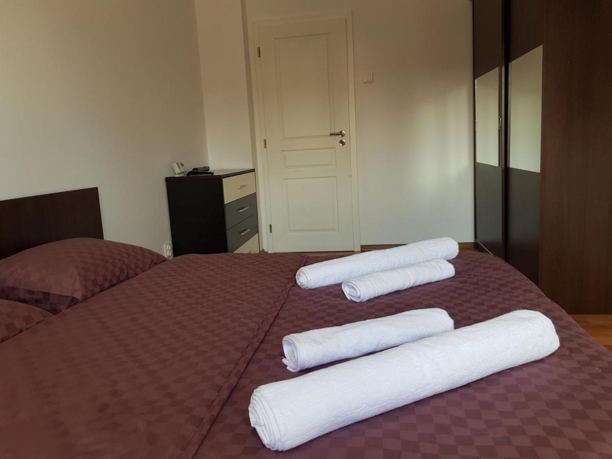 Diane'S Apartament Сибиу Экстерьер фото
