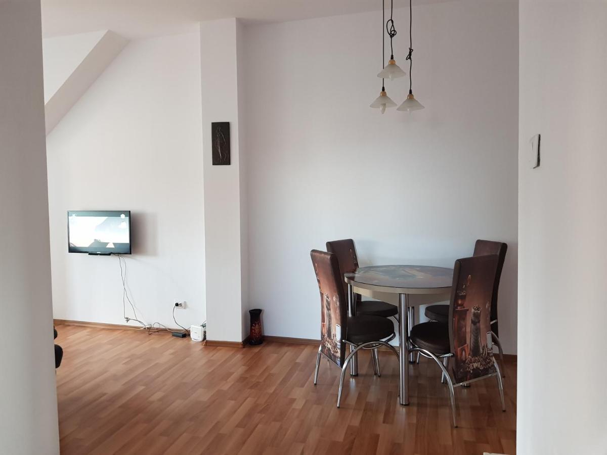 Diane'S Apartament Сибиу Экстерьер фото