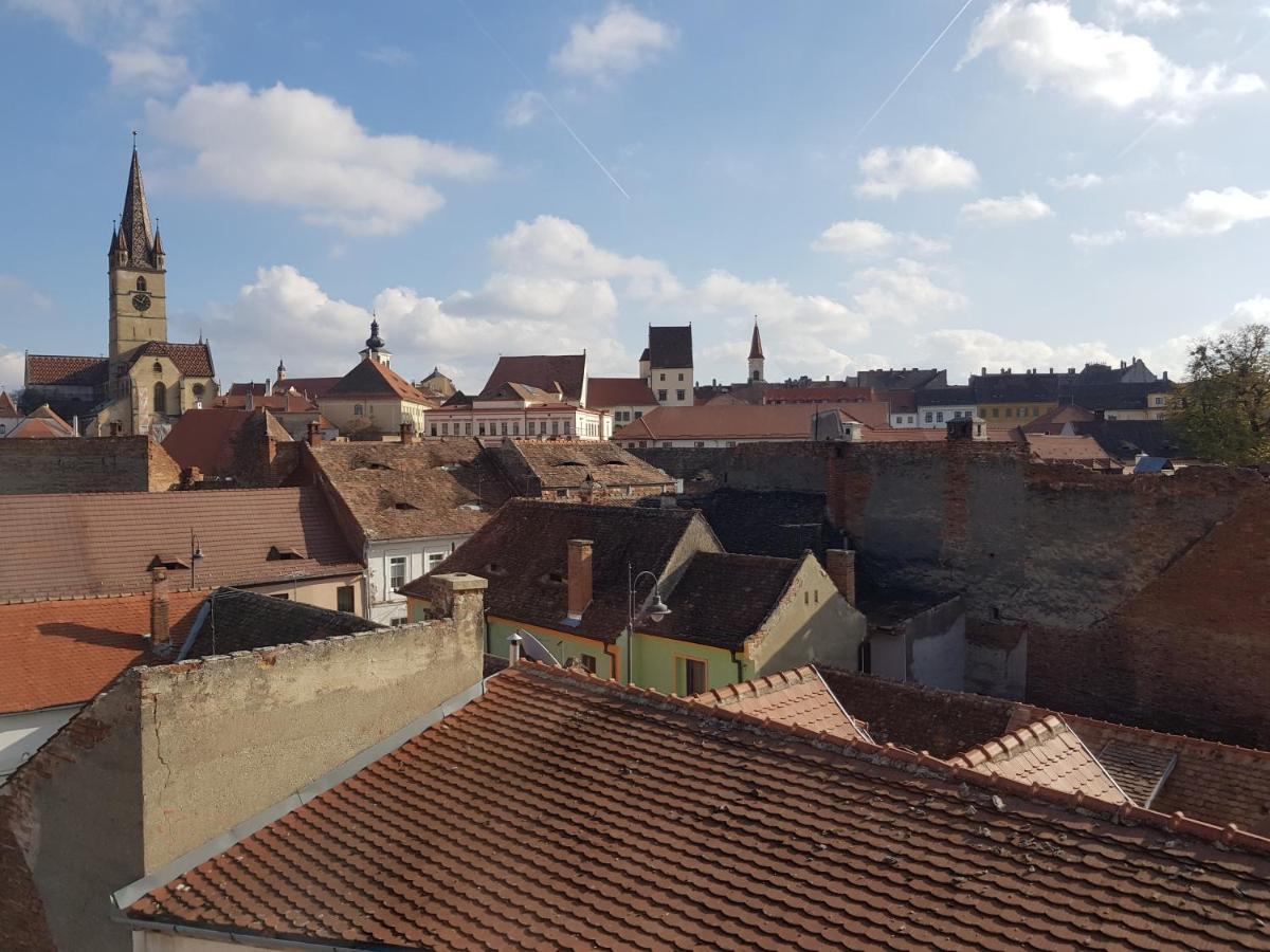 Diane'S Apartament Сибиу Экстерьер фото